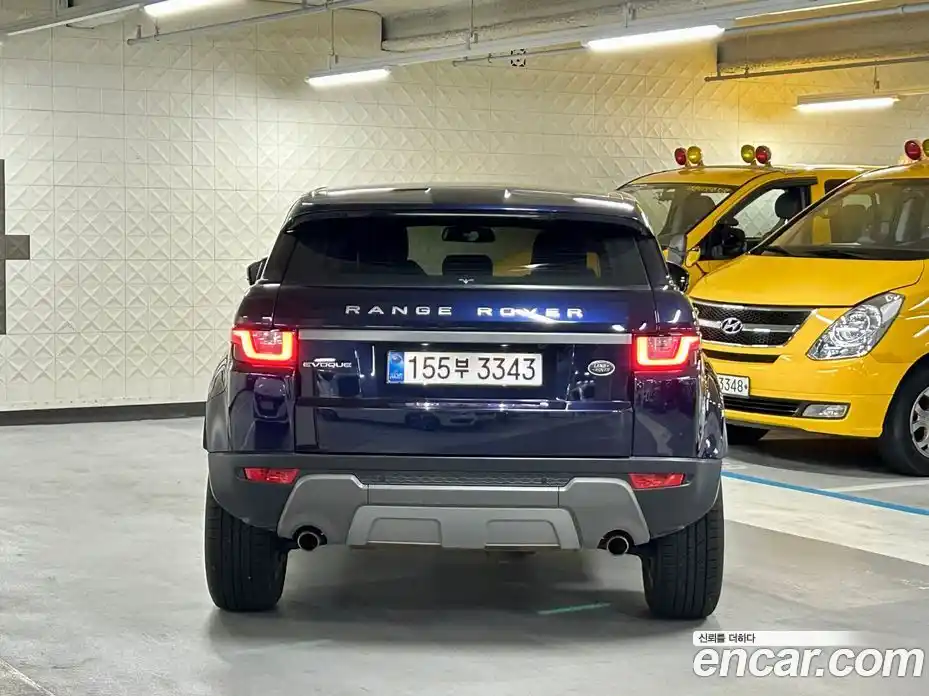 Land Rover Range-Rover Evoque 2017 2.0 Автомат в Москве № 328463, фото 4