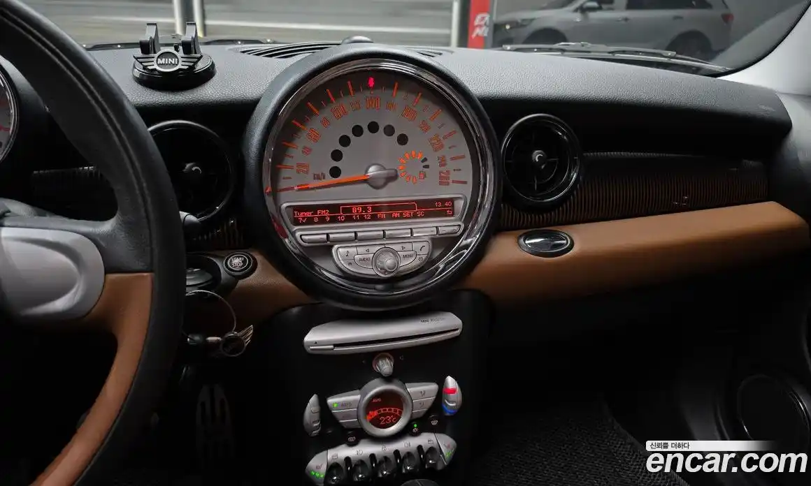 Mini Cooper 2010 1.6 Автомат в Москве № 329387, фото 5