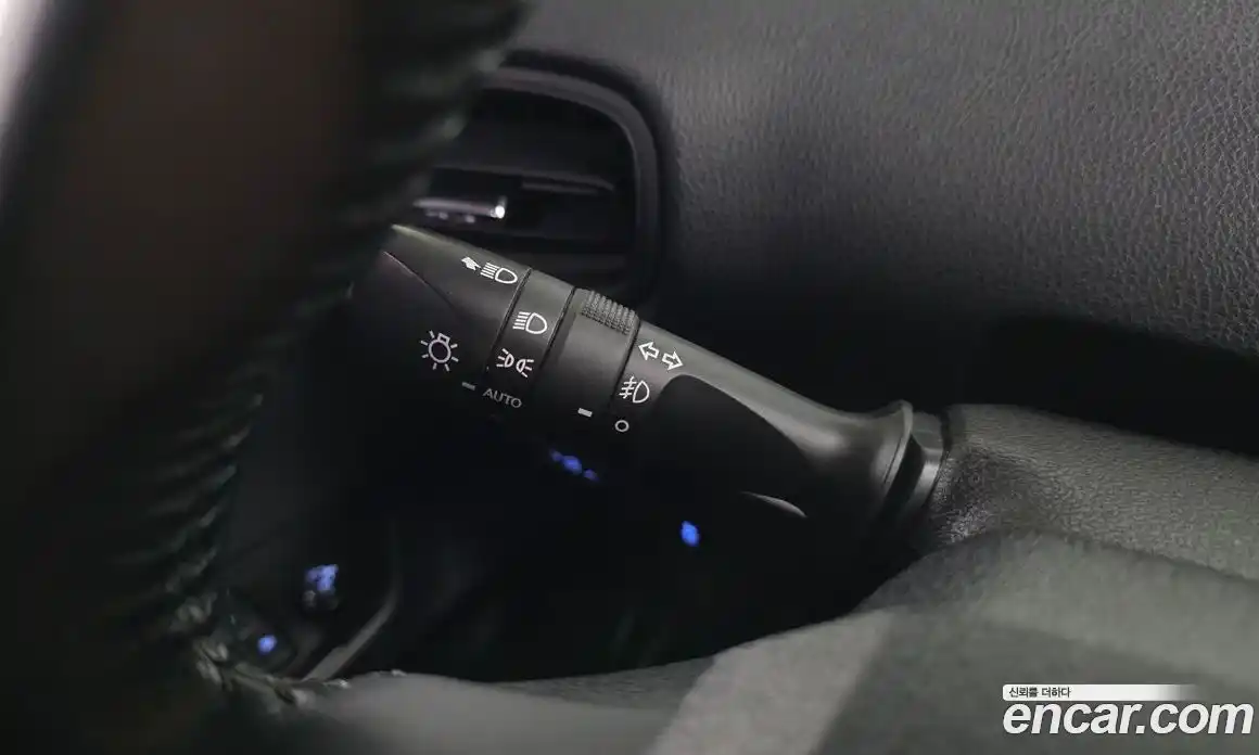 Toyota Prius 2018 1.8 Автомат в Москве № 334921, фото 12