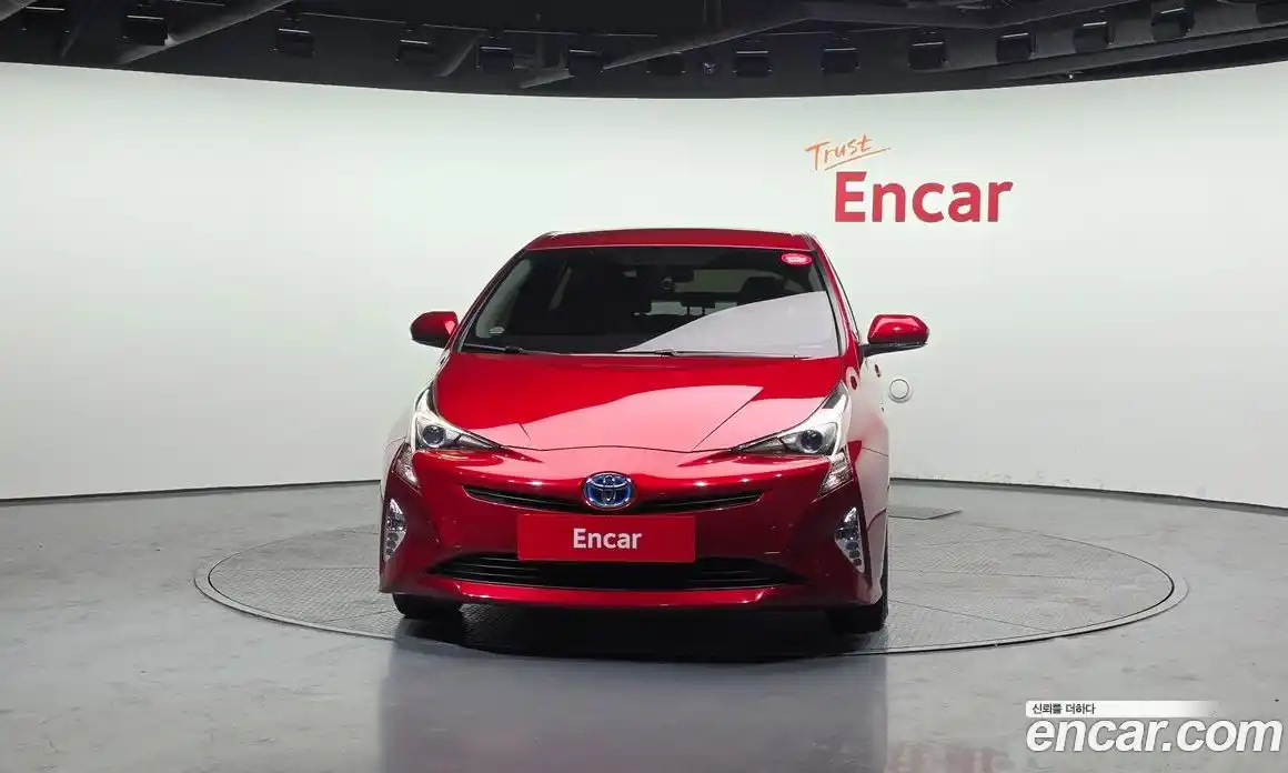 Toyota Prius 2018 1.8 Автомат в Москве № 334921, фото 14