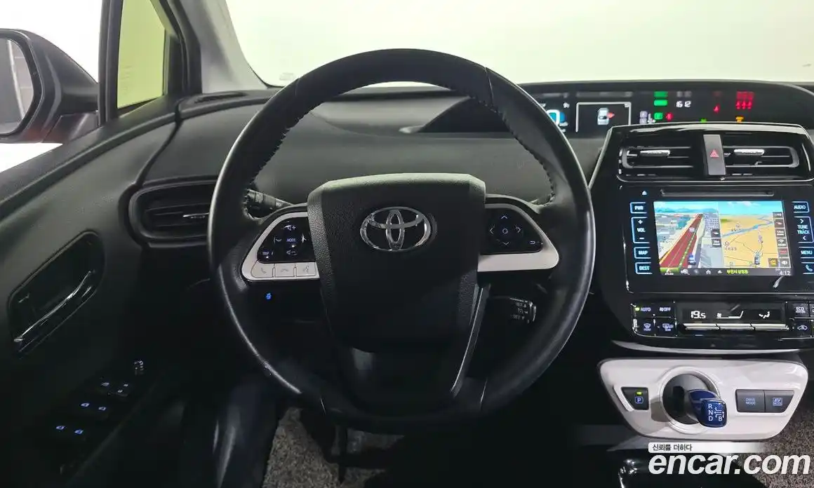 Toyota Prius 2018 1.8 Автомат в Москве № 334921, фото 3