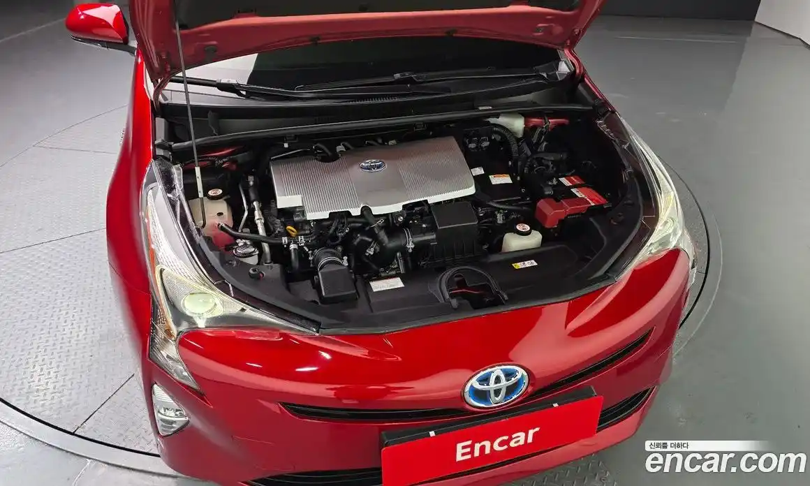 Toyota Prius 2018 1.8 Автомат в Москве № 334921, фото 4