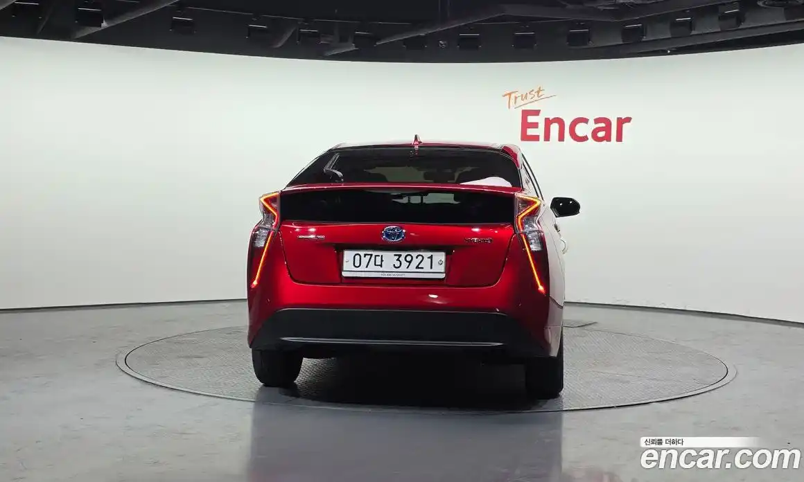 Toyota Prius 2018 1.8 Автомат в Москве № 334921, фото 6