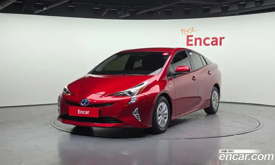 Toyota Prius 2018 1.8 Автомат в Москве № 334921, фото 7