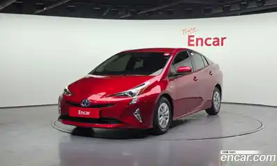 Toyota Prius 2018 1.8 Автомат в Москве № 334921, миниатюра 7