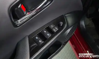 Toyota Prius 2018 1.8 Автомат в Москве № 334921, миниатюра 8