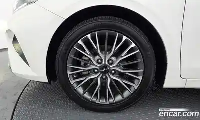 Kia K3 2022 1.6 Автомат в Москве № 338526, миниатюра 3