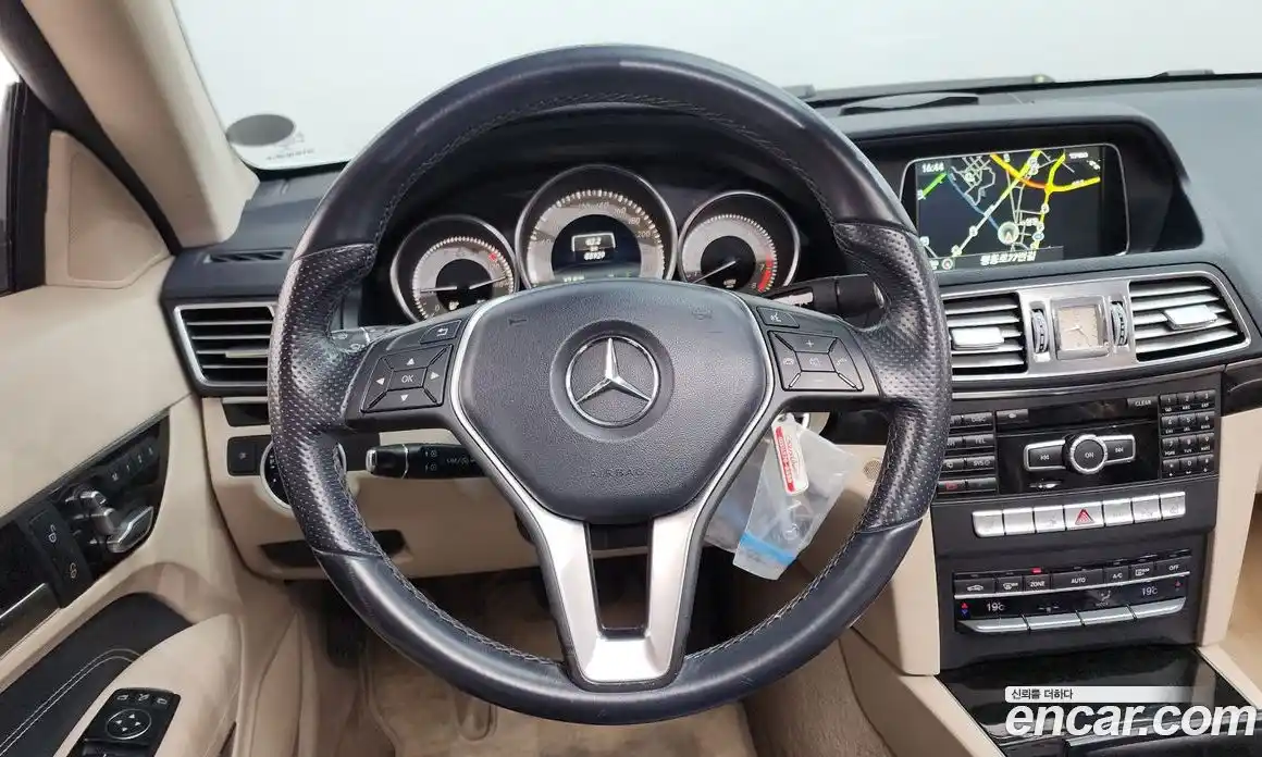 Mercedes-Benz E-Class 2014 2.0 Автомат в Москве № 342874, фото 14