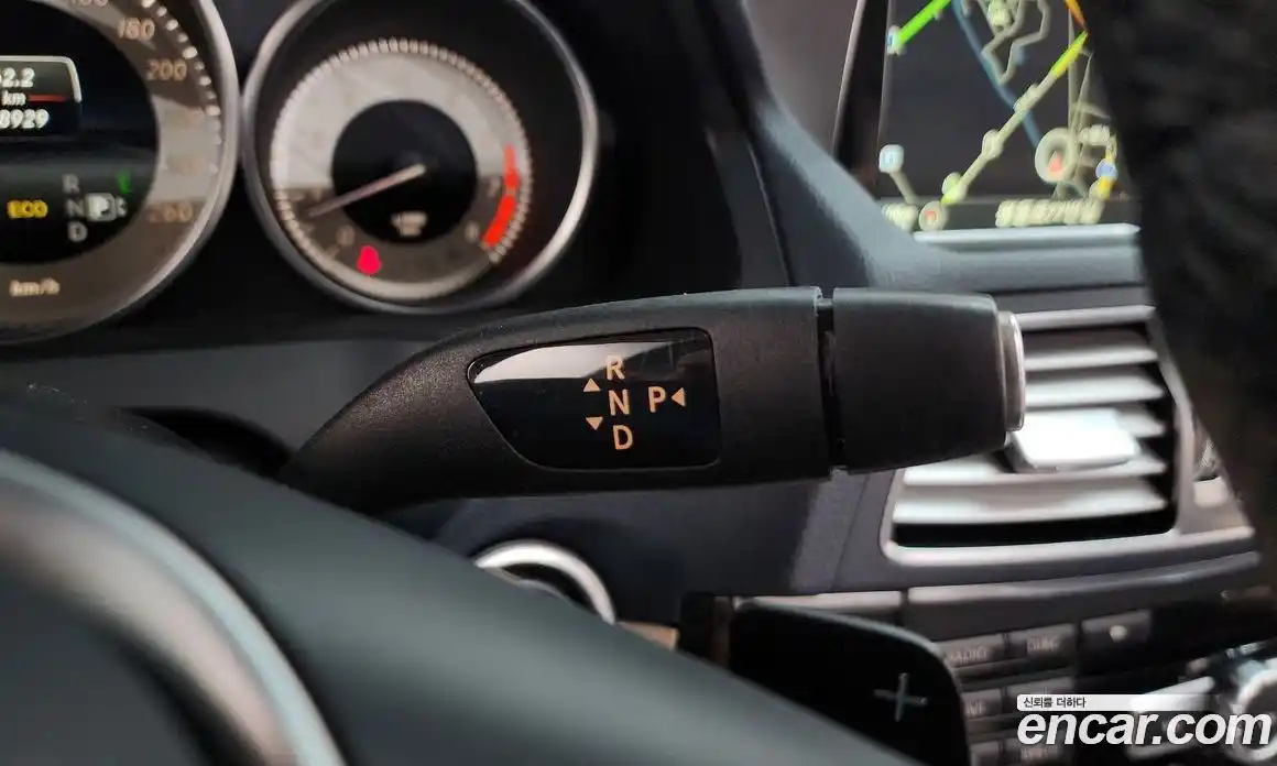 Mercedes-Benz E-Class 2014 2.0 Автомат в Москве № 342874, фото 5