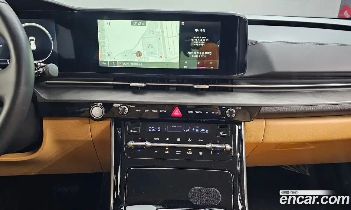 Kia Canival 2023 2.2 Автомат в Москве № 360132, фото 16