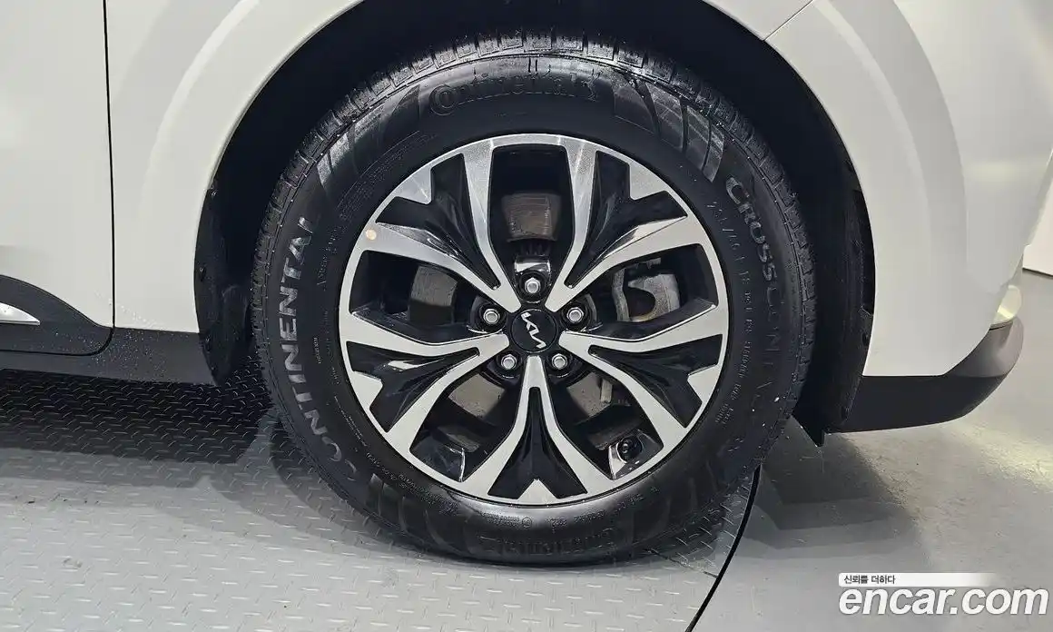 Kia Canival 2023 2.2 Автомат в Москве № 360132, фото 5