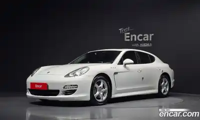 Porsche Panamera, 2011