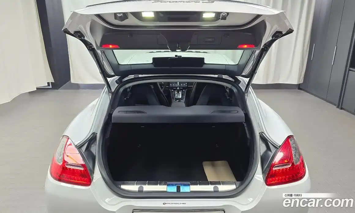 Porsche Panamera 2011 3.6 Автомат в Москве № 374263, фото 20