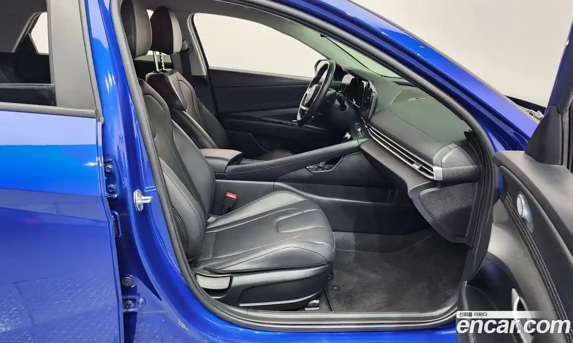 Hyundai Avante 2023 1.6 Автомат в Москве № 3832, фото 11