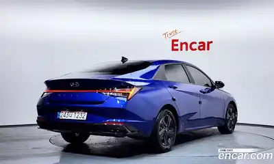 Hyundai Avante 2023 1.6 Автомат в Москве № 3832, миниатюра 2