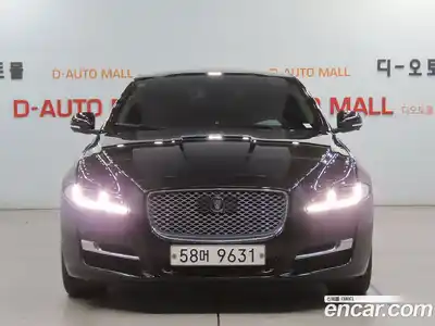 Jaguar XJ 2016 3.0 Автомат в Москве № 386507, миниатюра 2