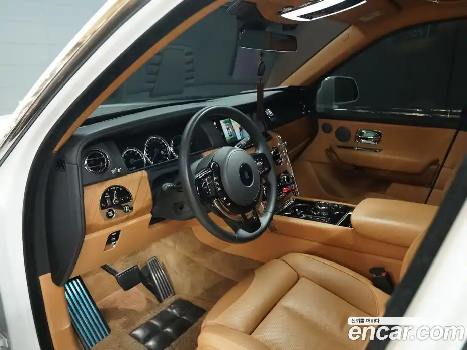 Rolls-Royce Cullinan 2022 6.7 Автомат в Москве № 387385, фото 18