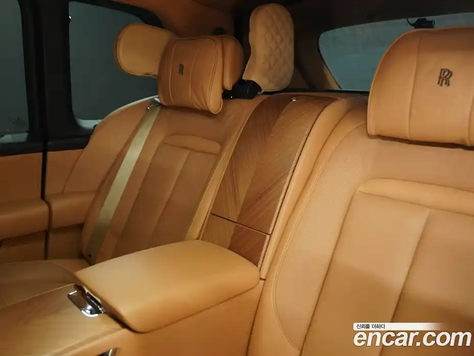 Rolls-Royce Cullinan 2022 6.7 Автомат в Москве № 387385, фото 20