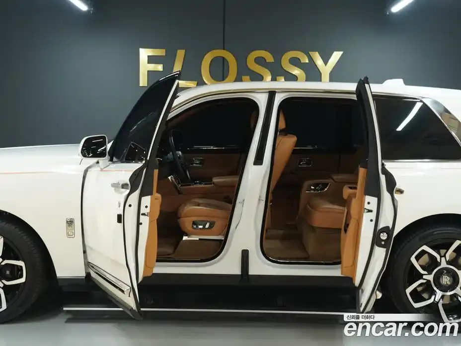 Rolls-Royce Cullinan 2022 6.7 Автомат в Москве № 387385, фото 6