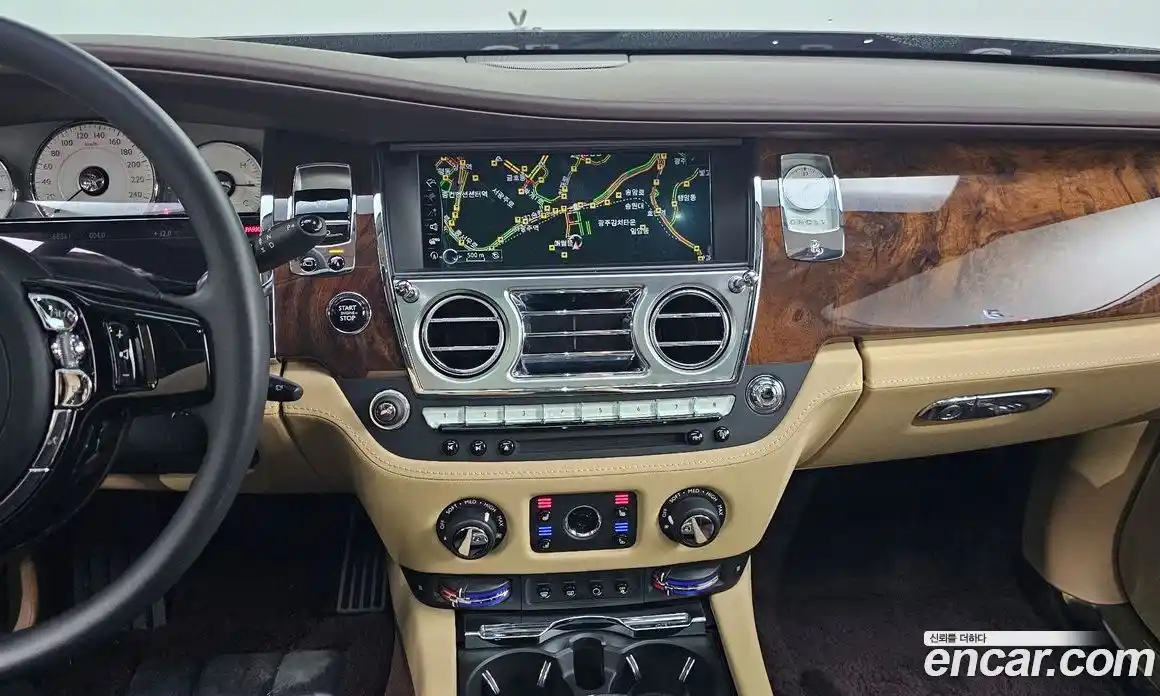 Rolls-Royce Ghost 2018 6.6 Автомат в Москве № 387506, фото 13