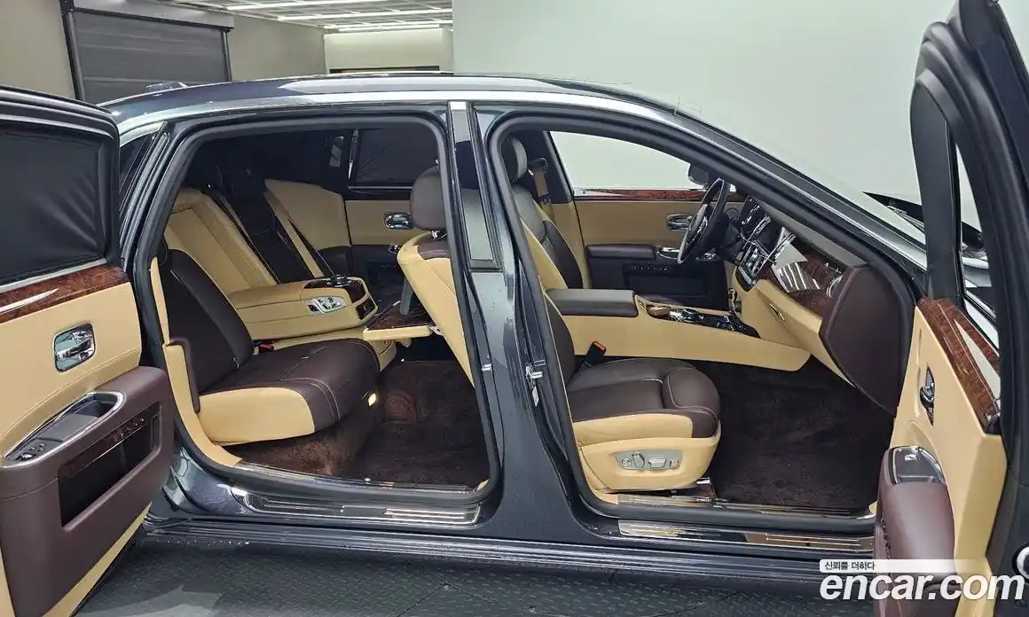 Rolls-Royce Ghost 2018 6.6 Автомат в Москве № 387506, фото 15