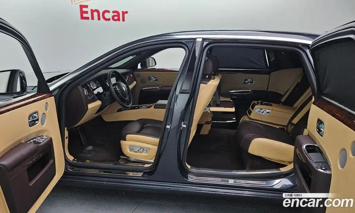 Rolls-Royce Ghost 2018 6.6 Автомат в Москве № 387506, фото 16