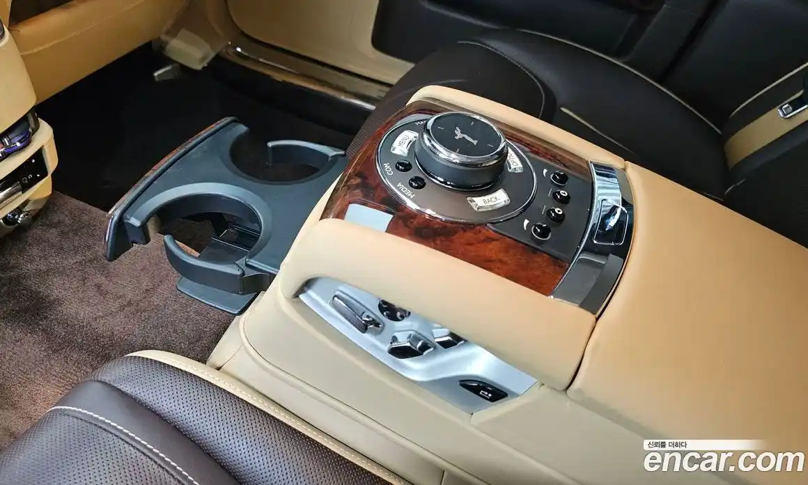 Rolls-Royce Ghost 2018 6.6 Автомат в Москве № 387506, фото 19