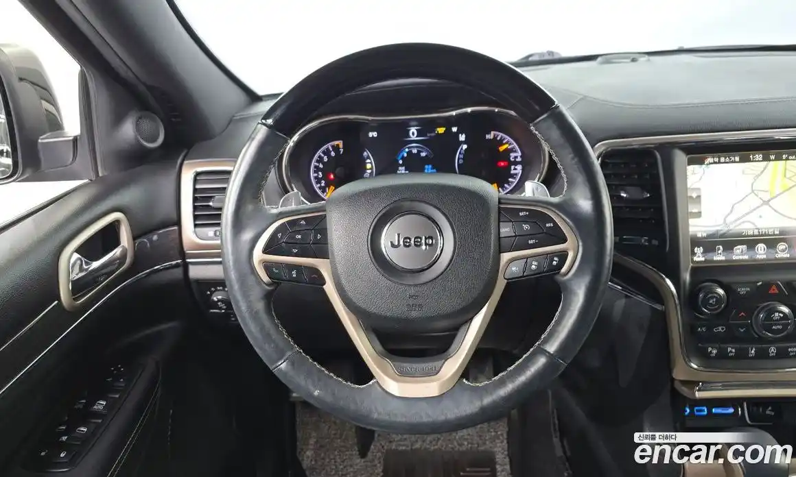 Jeep Cherokee 2017 3.6 Автомат в Москве № 401941, фото 13