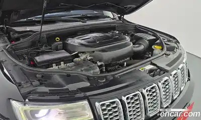 Jeep Cherokee 2017 3.6 Автомат в Москве № 401941, миниатюра 6