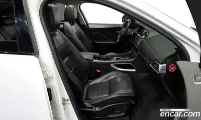 Jaguar F-Pace 2017 3.0 Автомат в Москве № 404470, миниатюра 11