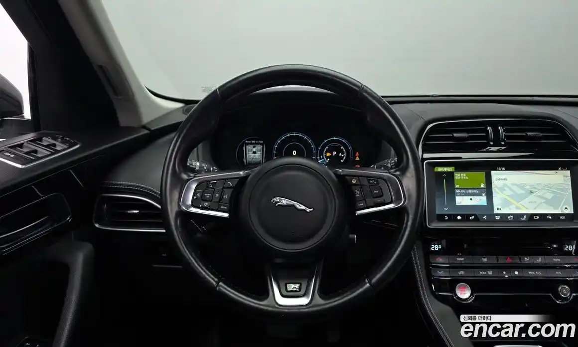 Jaguar F-Pace 2017 3.0 Автомат в Москве № 404470, фото 13