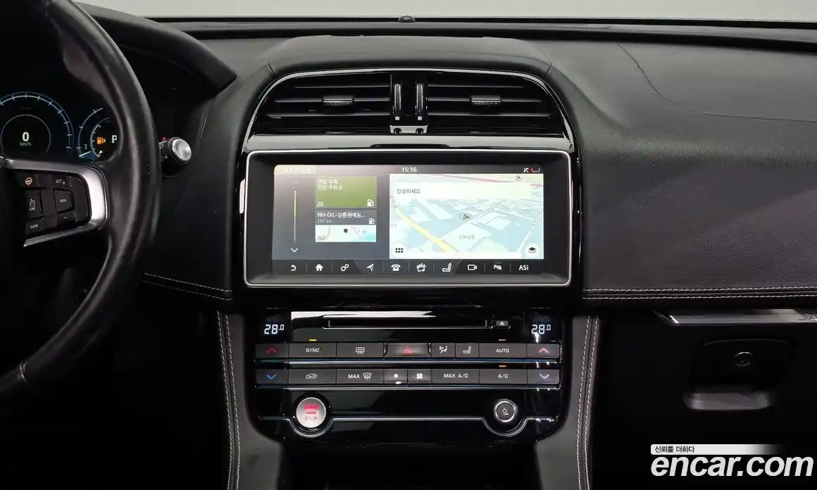 Jaguar F-Pace 2017 3.0 Автомат в Москве № 404470, фото 14