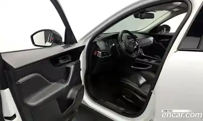 Jaguar F-Pace 2017 3.0 Автомат в Москве № 404470, миниатюра 10