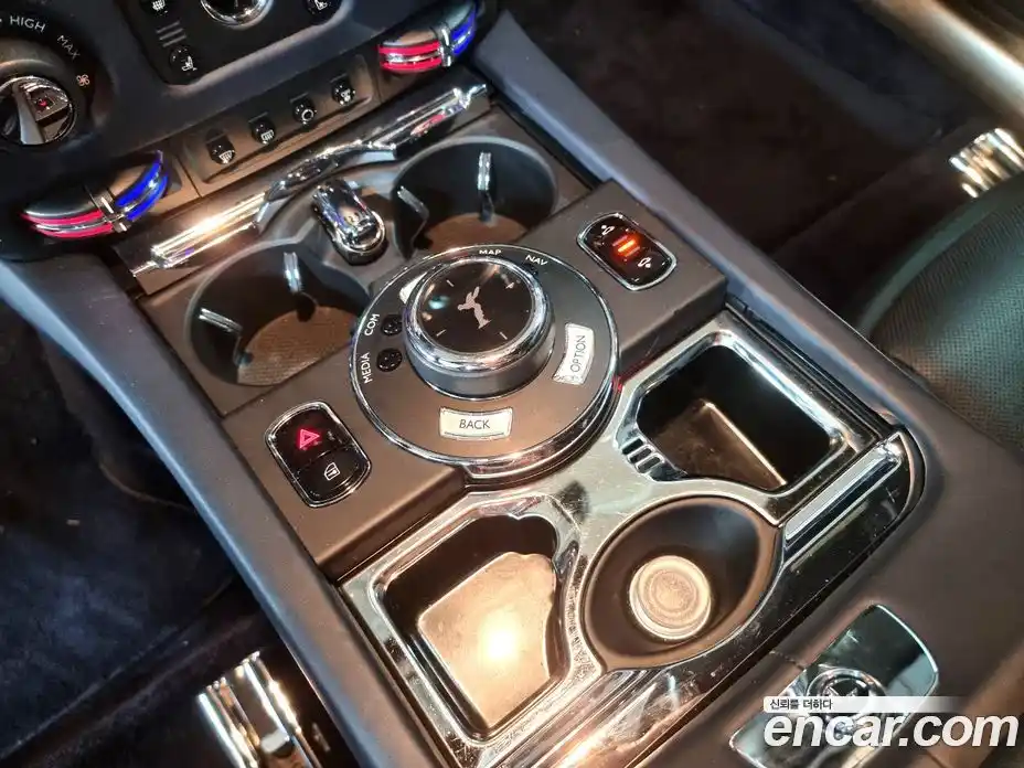 Rolls-Royce Wraith 2018 6.6 Автомат в Москве № 407368, фото 17