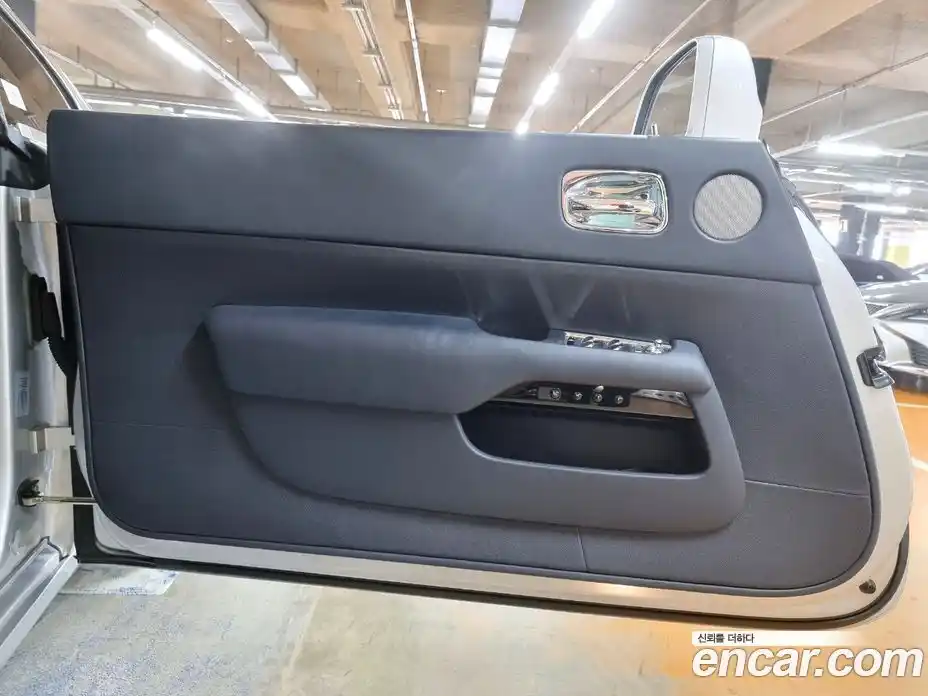 Rolls-Royce Wraith 2018 6.6 Автомат в Москве № 407368, фото 9