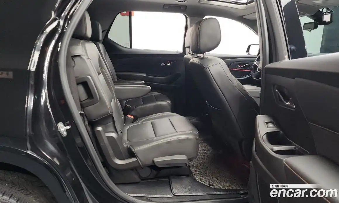 Chevrolet Traverse 2021 3.6 Автомат в Москве № 40846, фото 17