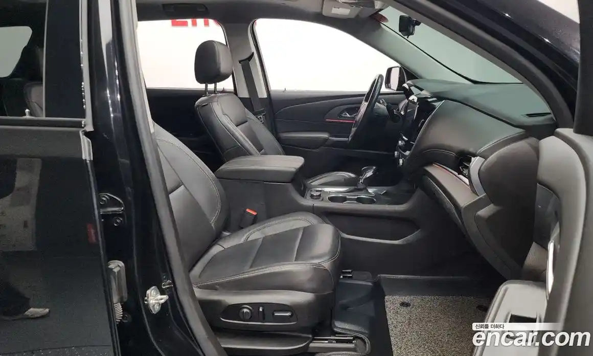 Chevrolet Traverse 2021 3.6 Автомат в Москве № 40846, фото 9