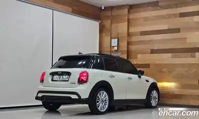 Mini Cooper 2022 1.5 Автомат в Москве № 416856, миниатюра 2
