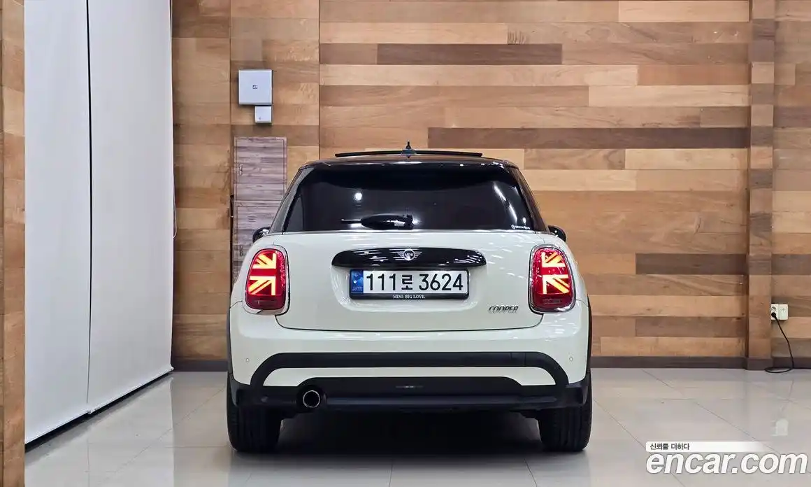 Mini Cooper 2022 1.5 Автомат в Москве № 416856, фото 4