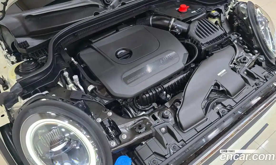 Mini Cooper 2022 1.5 Автомат в Москве № 416856, фото 7