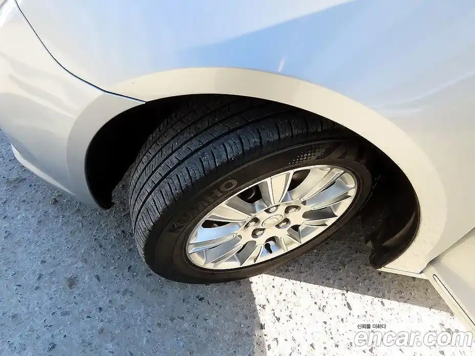 Chevrolet Alpheon 2011 2.4 Автомат в Москве № 41758, фото 19