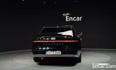 Hyundai Grandeur 2023 3.5 Автомат в Москве № 44629, миниатюра 4