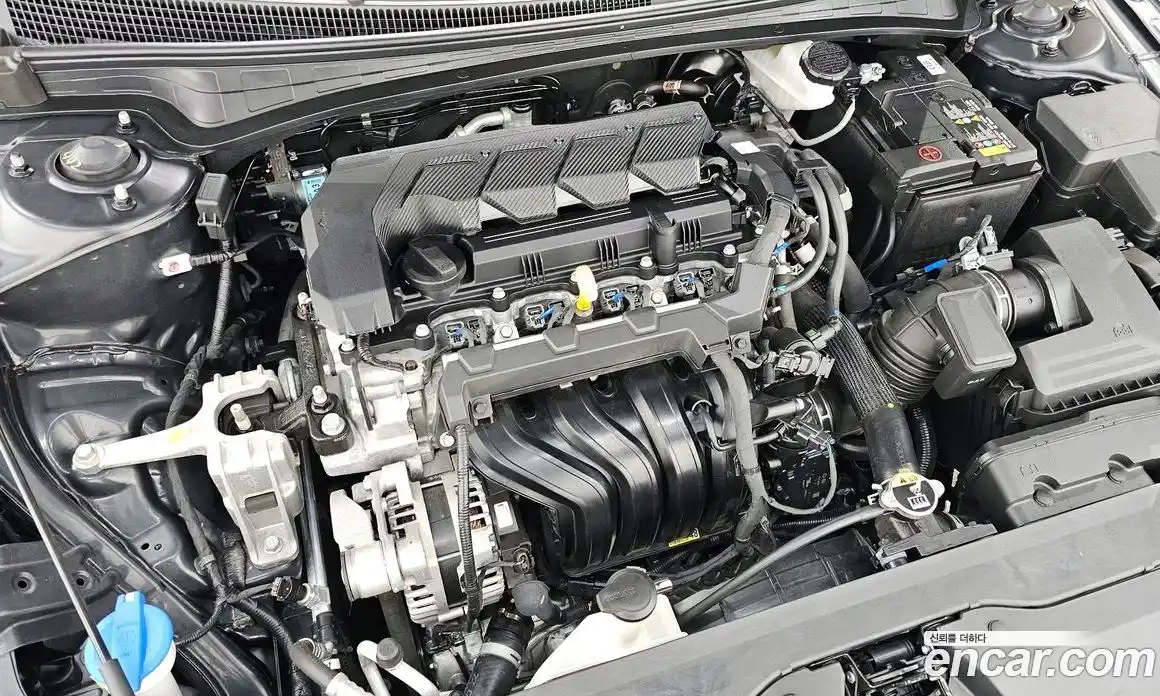 Hyundai Avante 2024 1.6 Автомат в Москве № 49110, фото 4