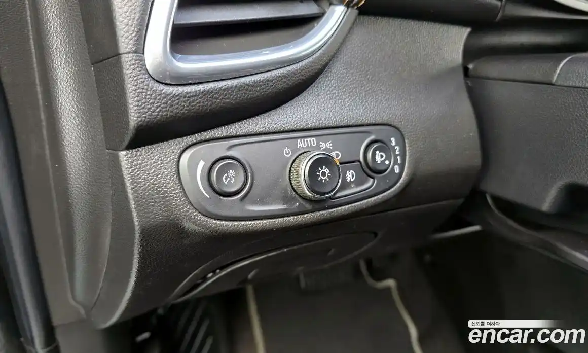 Chevrolet Trax 2017 1.4 Автомат в Москве № 104492, фото 11