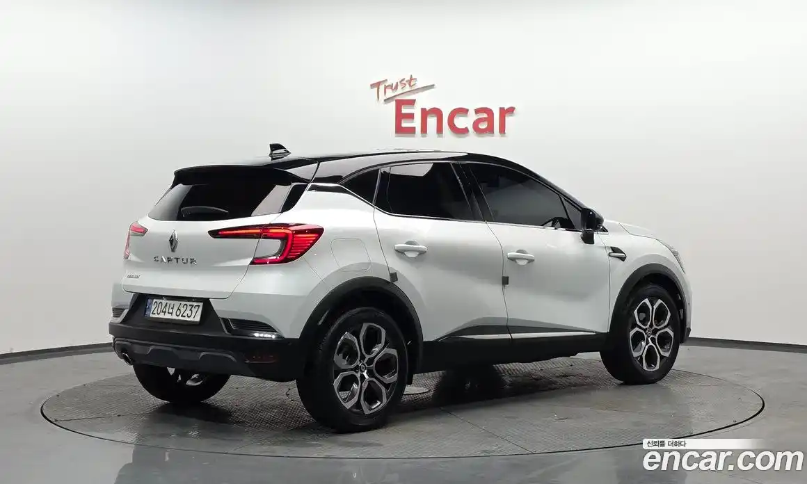 Renault Captur 2020 1.3 Автомат в Москве № 106070, фото 6
