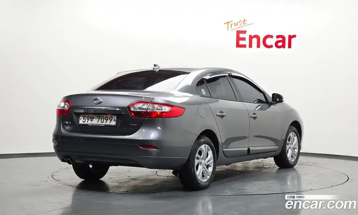 Renault SM3 2017 1.6 Автомат в Москве № 106590, фото 7