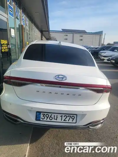Hyundai Grandeur 2022 3.3 Автомат в Москве № 108467, миниатюра 4