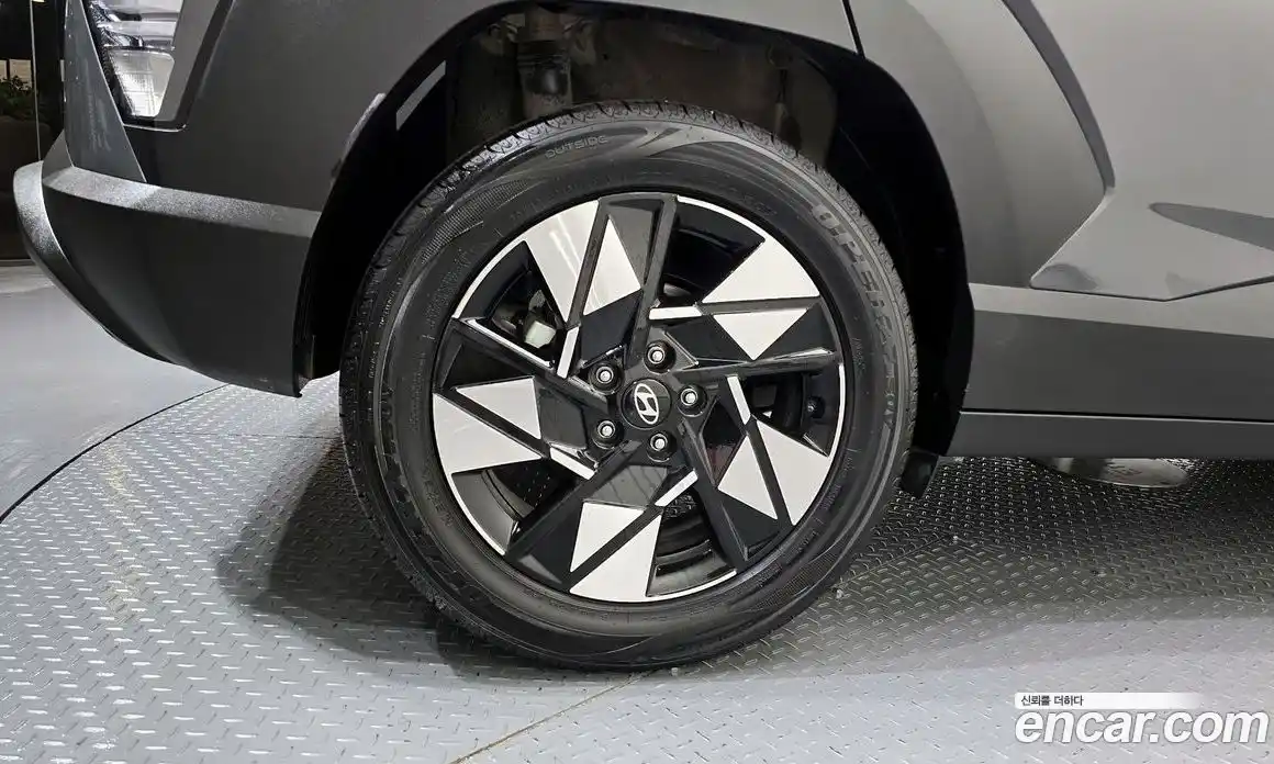 Hyundai Kona 2023 1.6 Автомат в Москве № 110778, фото 14