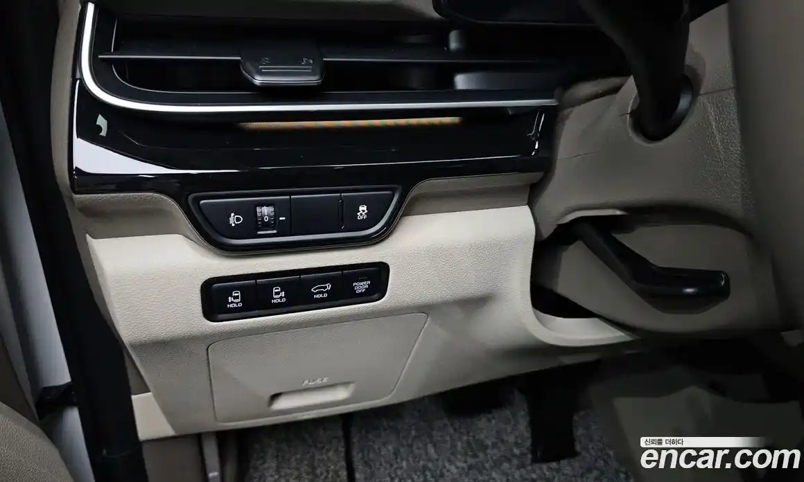 Kia Canival 2025 1.6 Автомат в Москве № 115349, фото 13