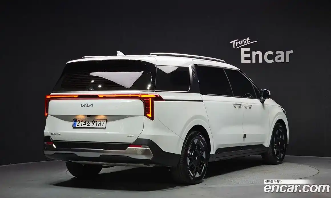 Kia Canival 2025 1.6 Автомат в Москве № 115349, фото 15